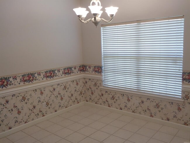Building Photo - 5059 Silver Oak Dr
