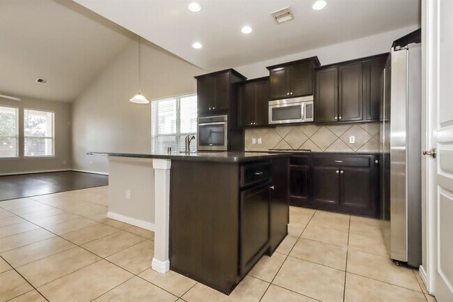Building Photo - 4914 Ginger Bluff Trail