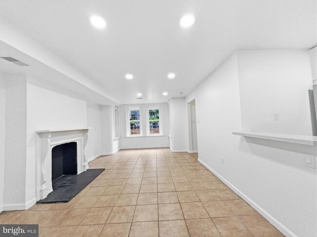 Building Photo - 1813 8th St NW