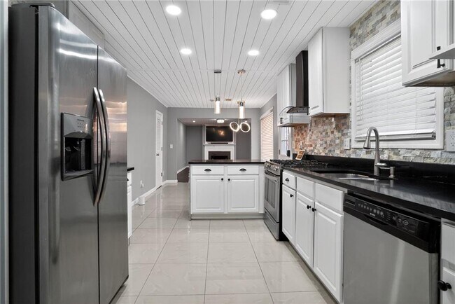 Building Photo - 1234 Carriage Trace Cir