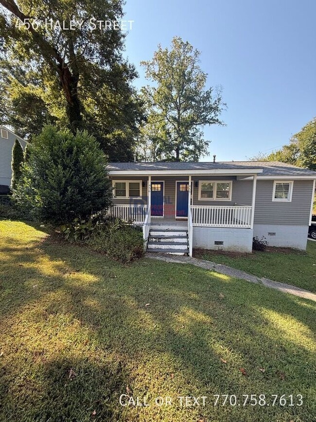 Primary Photo - 456 SE Haley St