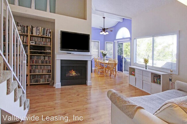 Building Photo - 3 br, 2 bath House - 19804 Sandpiper Pl. # 12