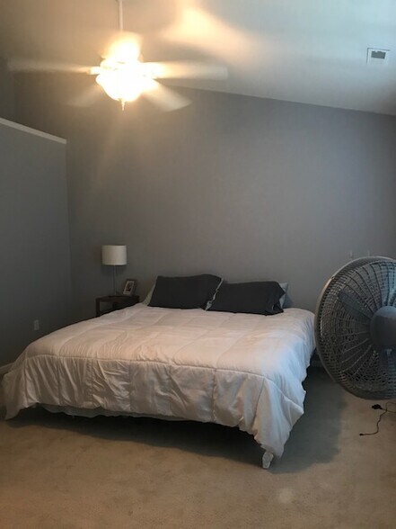 Building Photo - 2149 Knotty Pine Trail