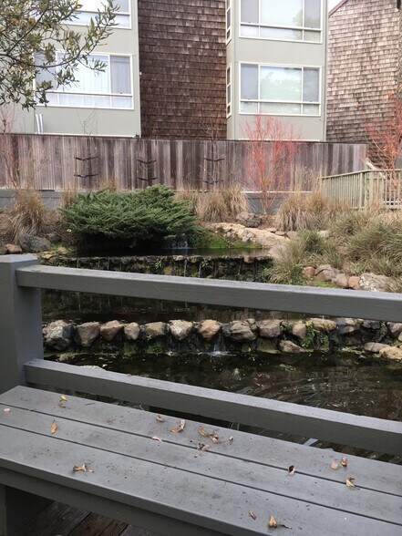 More waterfalls, Outdoor seating and lush greenery for your enjoyment! - 15 Red Rock Way