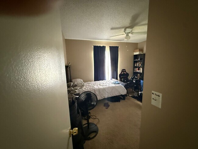 Building Photo - 8215 Sun Spring Cir