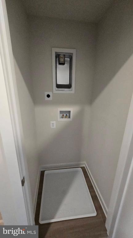 Building Photo - 66 Trotting Rd