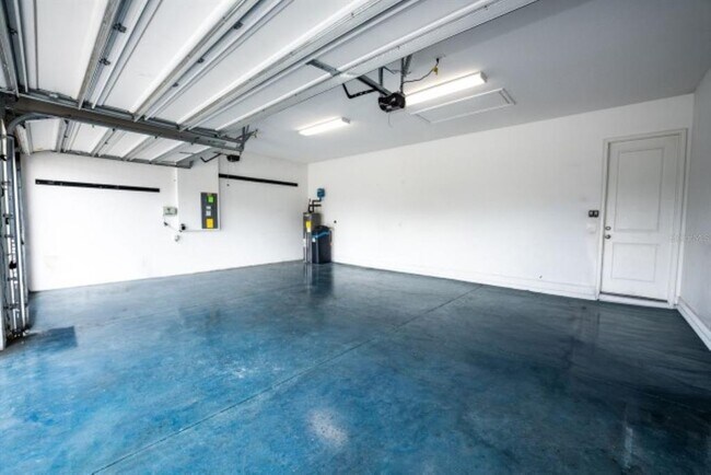 Building Photo - 913 Buckhurst Dr