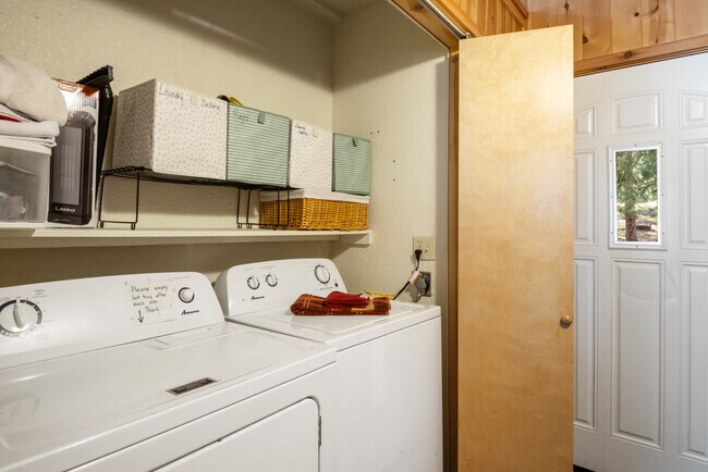 Building Photo - 439 John Cain Rd
