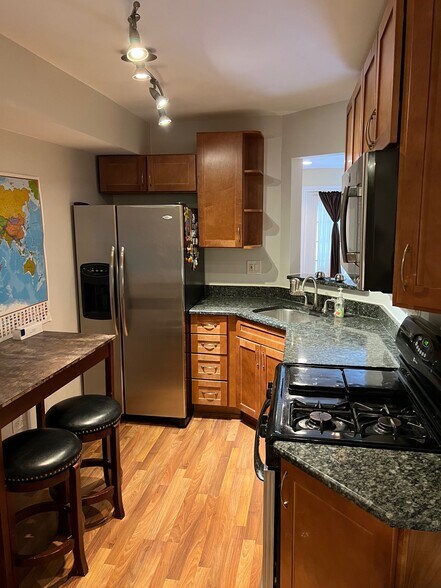 Building Photo - 601 Quincy Bridge Ln