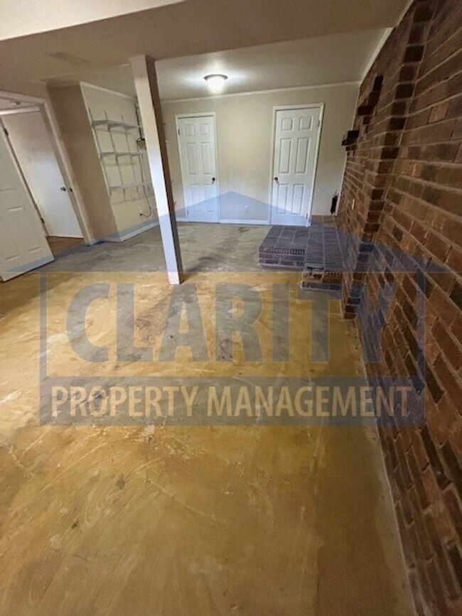 Building Photo - Remodeled three bedroom home on an acre lot!