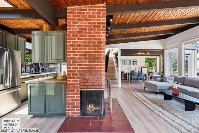 Building Photo - 4350 Paradise Dr