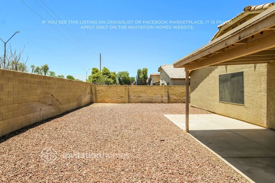Building Photo - 15139 W Melvin St