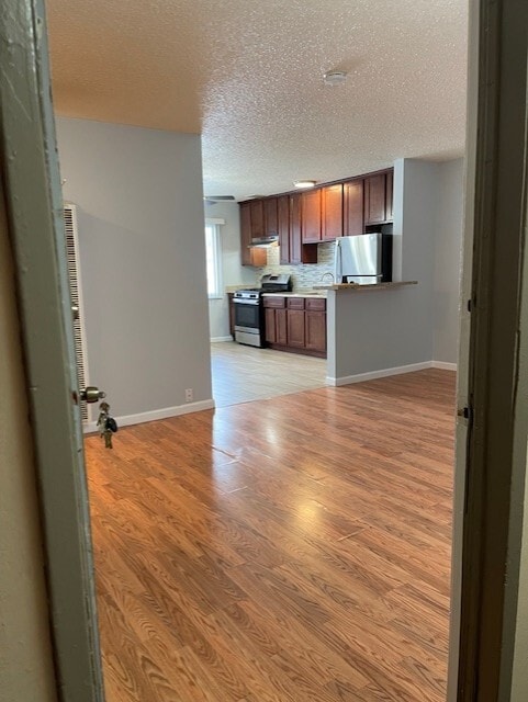 Building Photo - Lake Hill Apartments