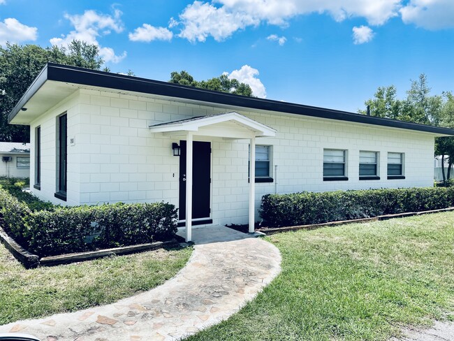 Primary Photo - 1501 Akron Dr