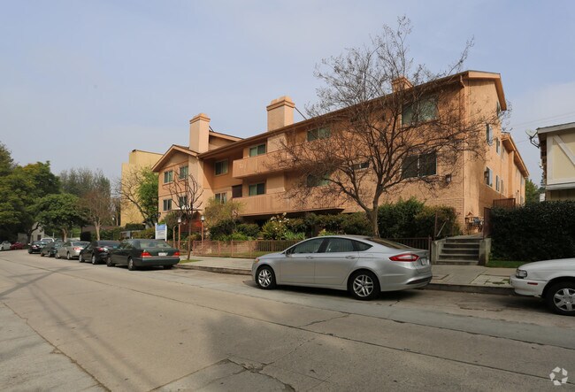 Building Photo - Sandpiper Apartments