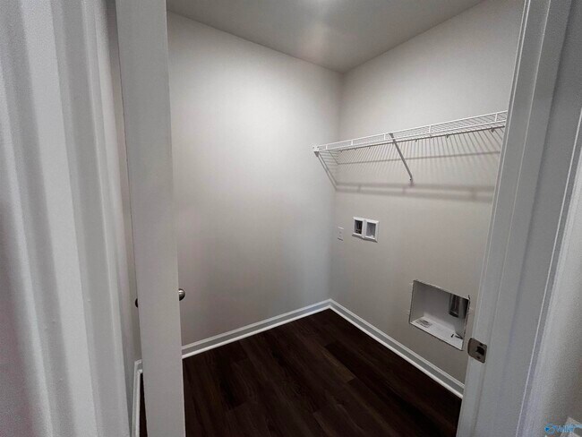 Building Photo - 9946 Sequoyah Cv Dr SE