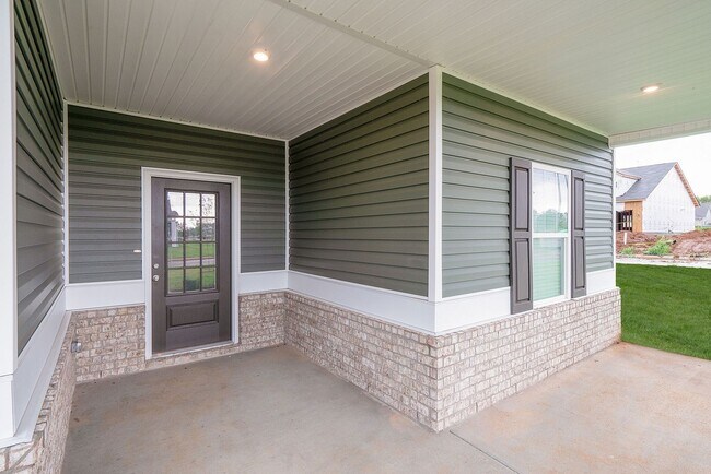 Building Photo - New Construction! 3 Bed, 2 Bath, Single fa...