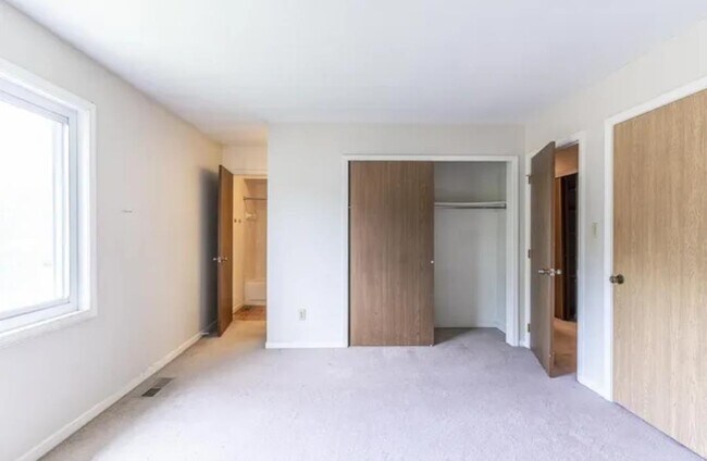 Building Photo - 4318 Whaler's Cove