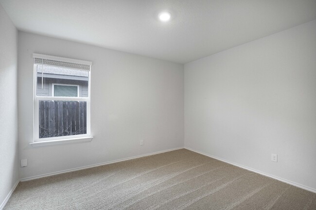 Building Photo - 4215 Gossan Spgs