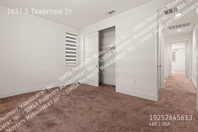 Building Photo - 1637 Tradition St