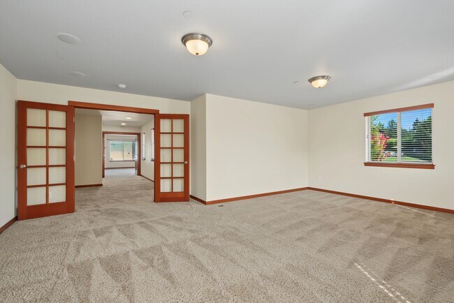 Building Photo - 1874 Miller Dr