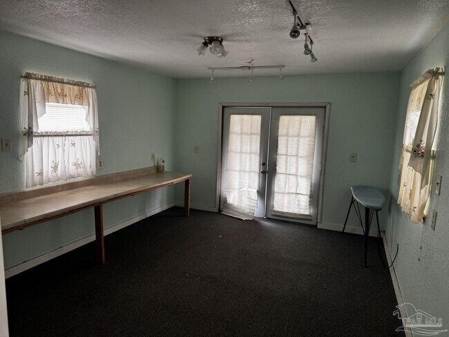 Building Photo - 119 Lenox Pkwy