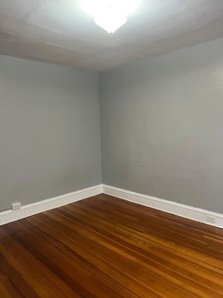 Building Photo - 311 Ward St