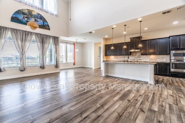 Building Photo - 908 Sussex Cove