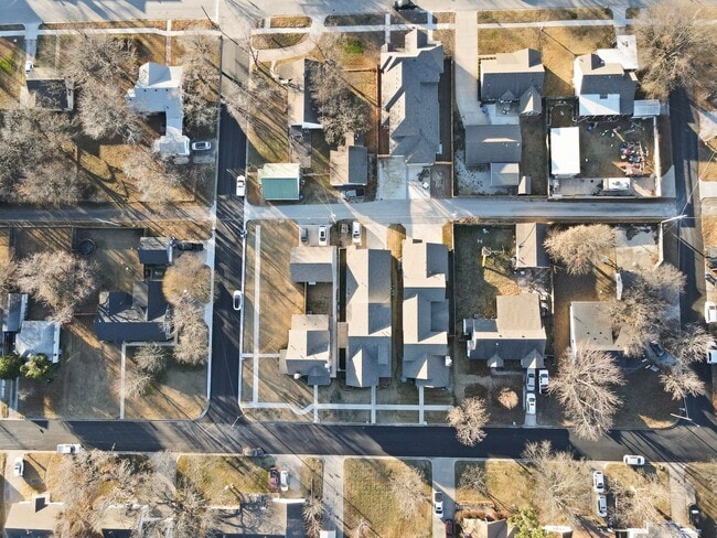 Building Photo - Luxury Rental in the Heart of the Rose District