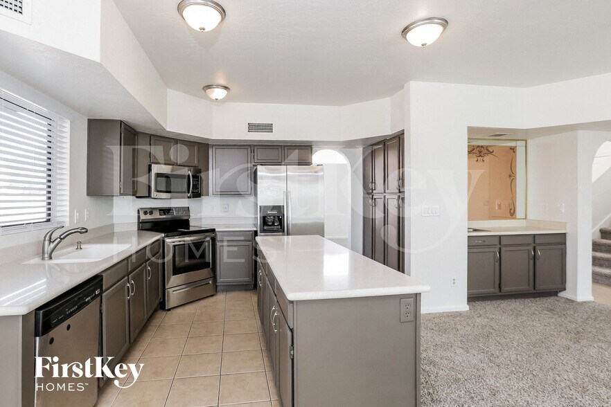 Building Photo - 6512 N 85th Ave