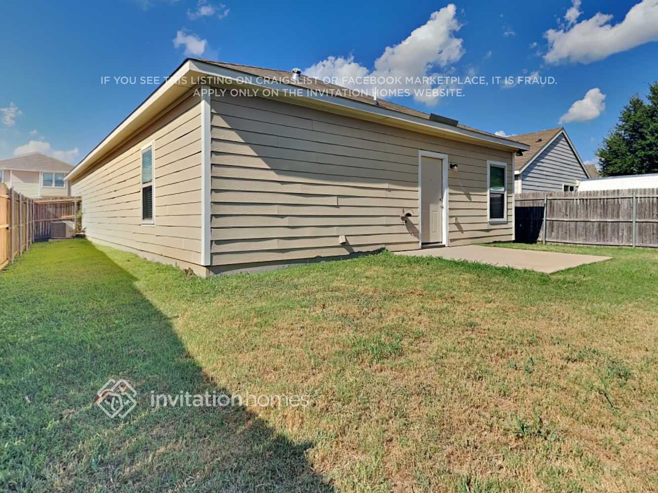 Building Photo - 1832 Village Park Trail