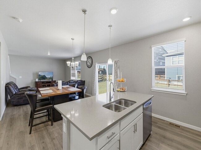 Building Photo - Newer 3-Bedroom Home with Fenced Yard, A/C, Attached Garage!