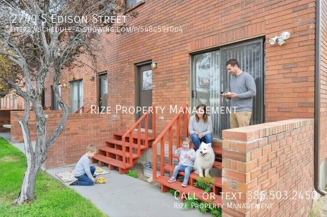 Building Photo - 2740 S Edison St