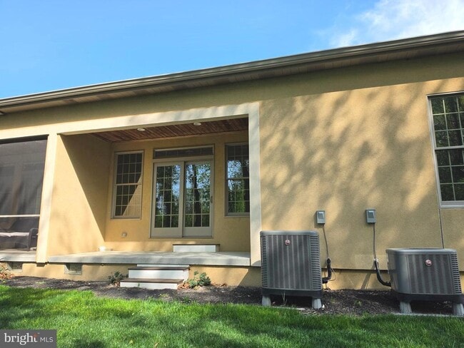 Building Photo - 94 Wolf Creek Cir