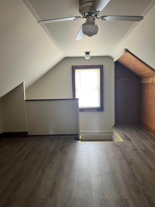 Building Photo - 906 S 7th St