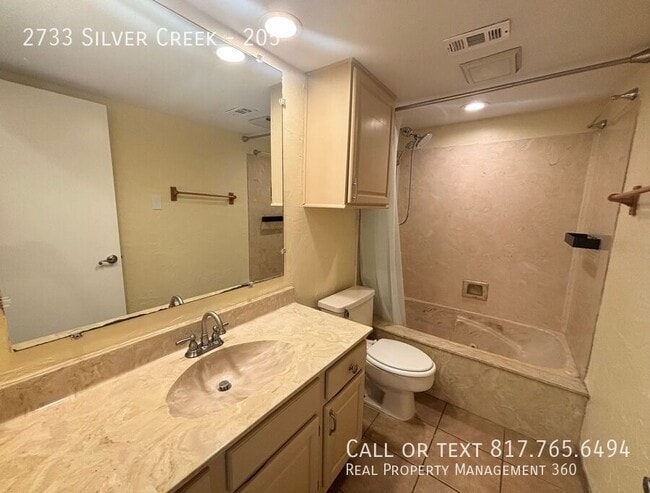 Building Photo - 2733 Silver Creek Dr