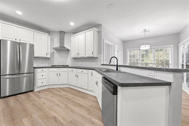 Building Photo - 2173 Foxboro Ln