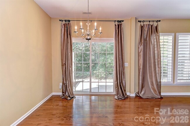 Building Photo - 10218 Blakeney Preserve Dr