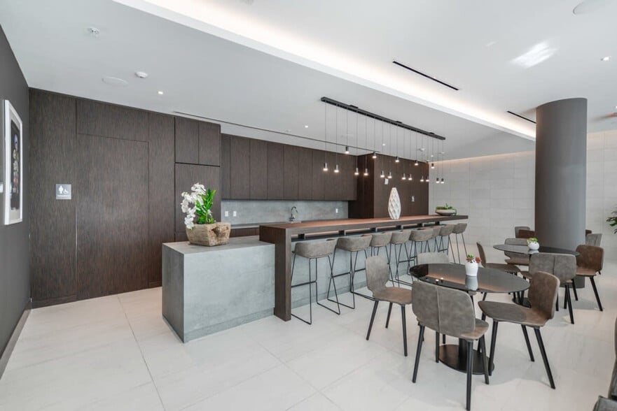 Building Photo - 3900 Biscayne Blvd