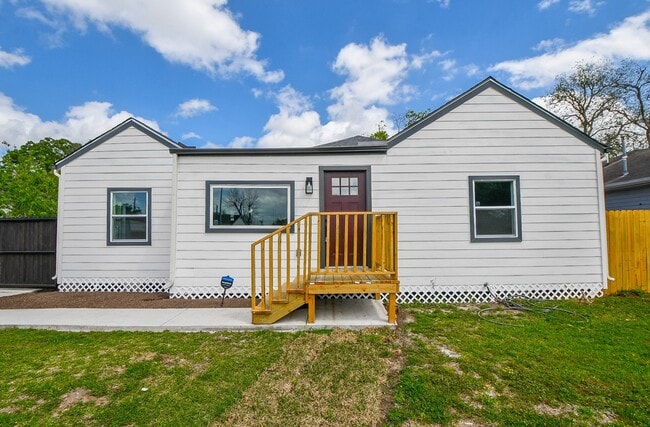 Building Photo - 4507 Kingsbury St