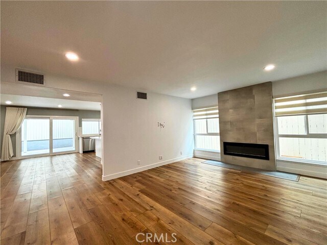 Building Photo - 8203 Owens St