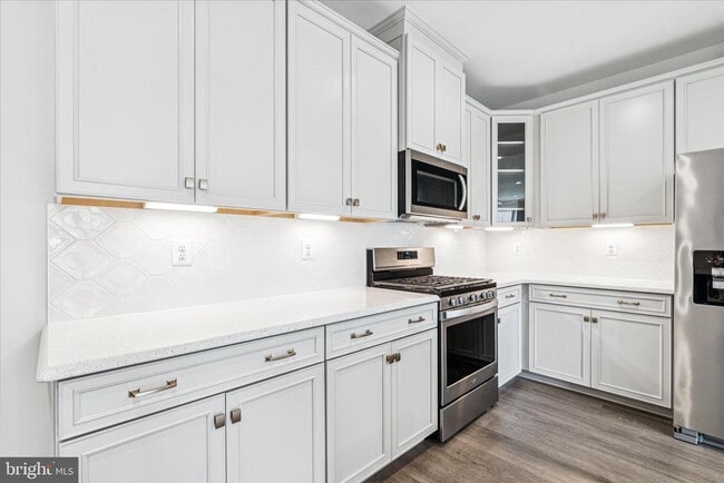 Building Photo - 9454 James MacGowan Ln