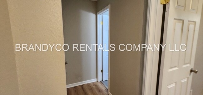 Building Photo - 3903 London Ln