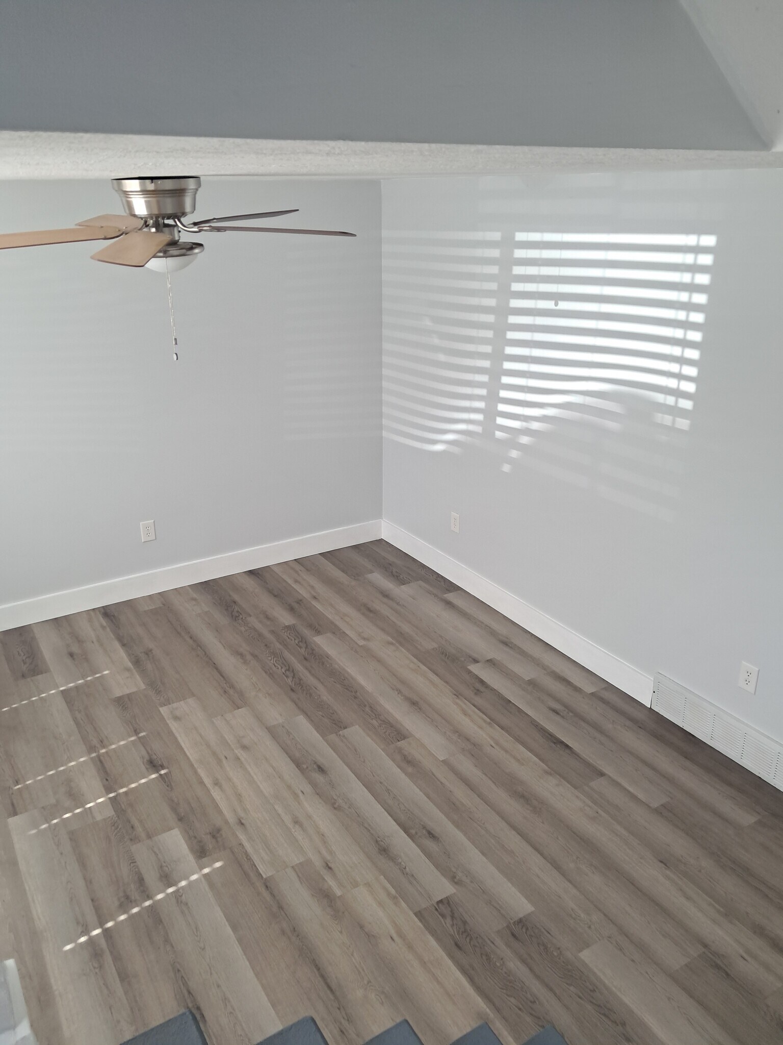 Living room - 111 Center St