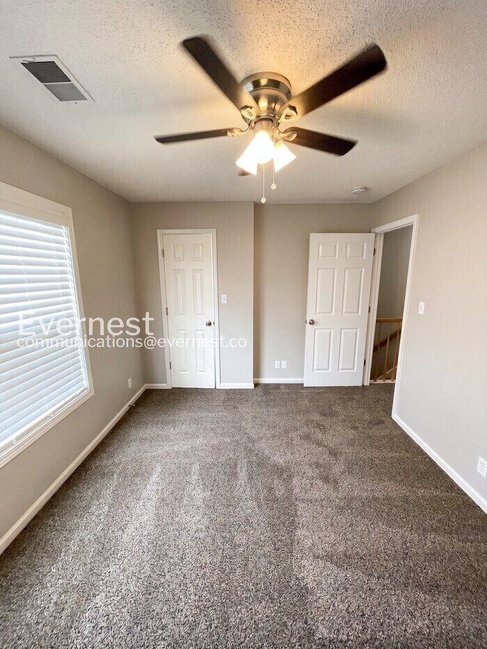 Building Photo - 1035 Summerhaven Rd