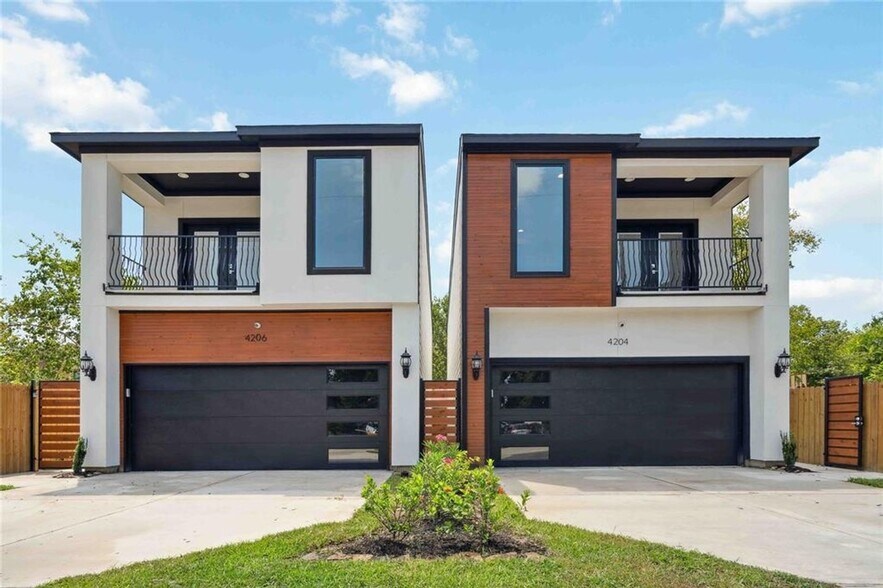 Building Photo - 4206 Hershe St