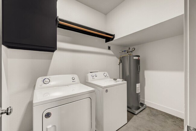 Building Photo - 3003 Alpha Wolf Ct