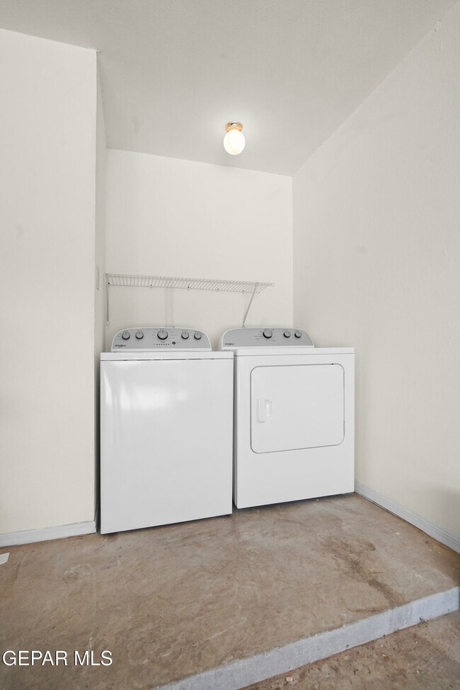 Building Photo - 1029 Chiricahua Dr