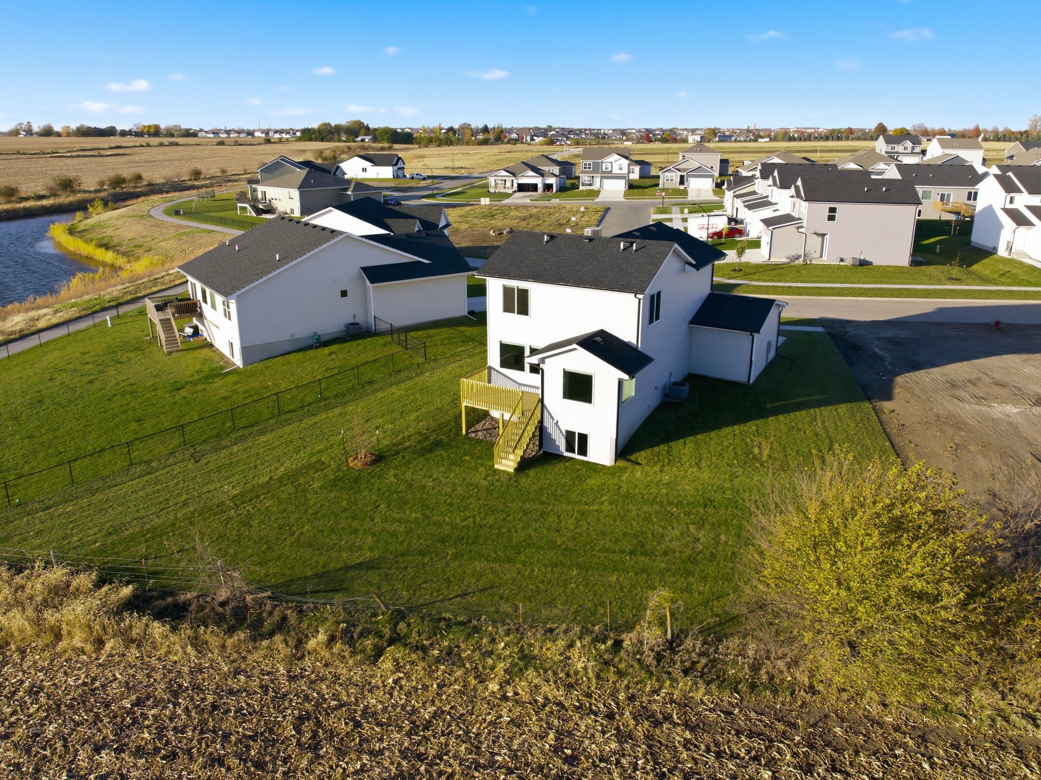 Building Photo - 526 43rd St SW