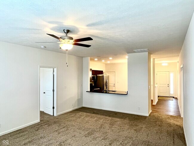 Building Photo - 6250 Shale Crescent Dr